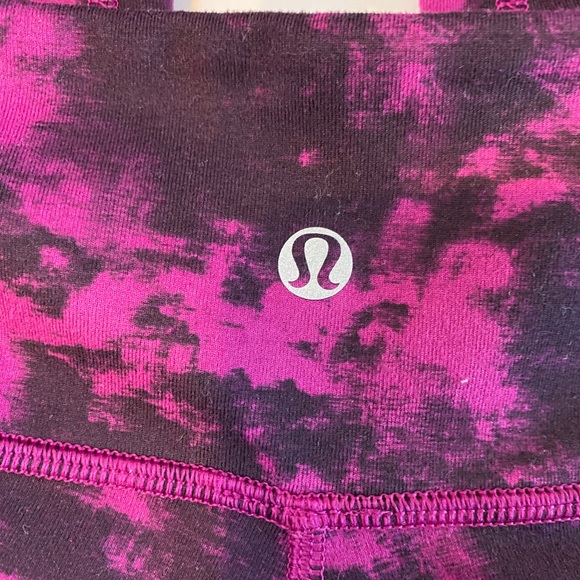Lululemon Wunder Under Crop - Picture 7 of 10